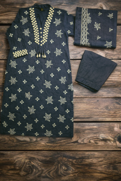 Women Black Embroidered Kurti With V-neck